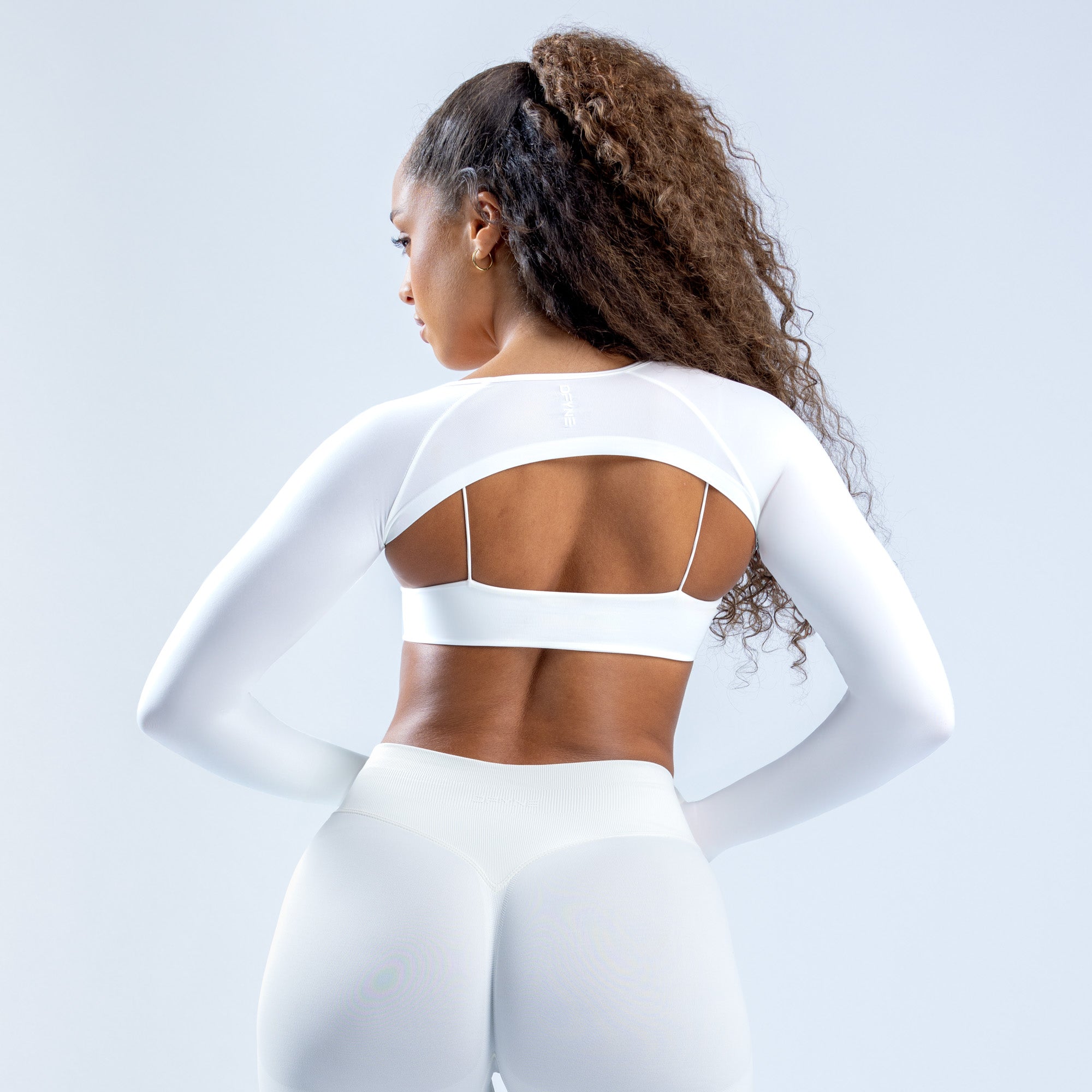 DFYNE Defy Long Sleeve Shrug Dame Hvite | 21305-KHYQ