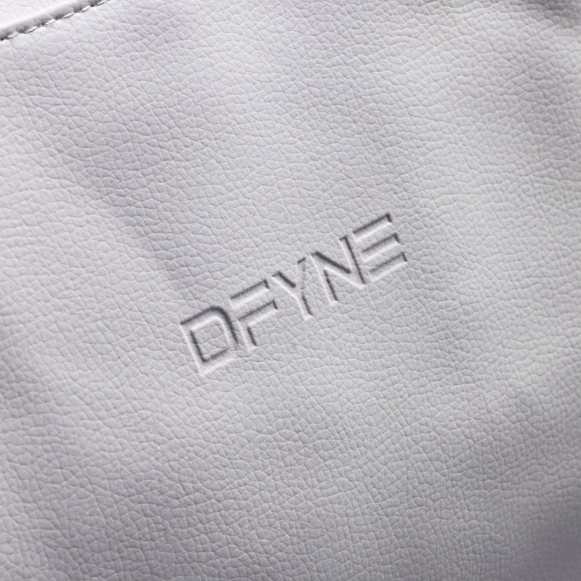 DFYNE Duffelbag Dame Hvite | 13964-FWLH