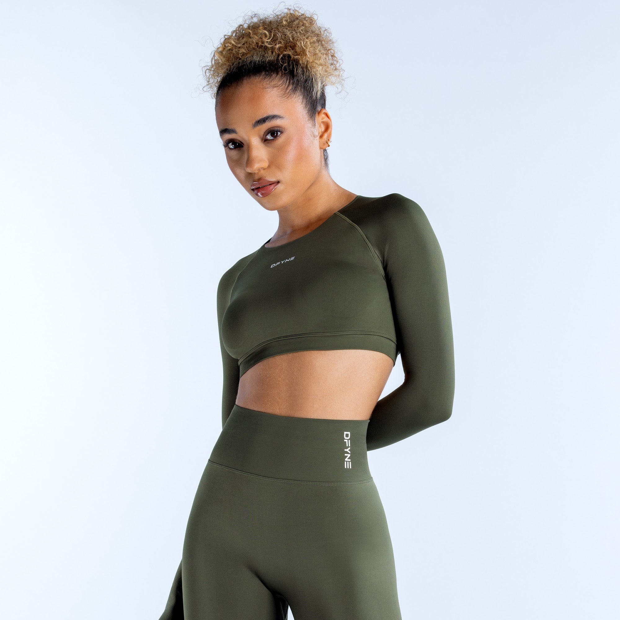 DFYNE Dynamic Long Sleeve Crop Top Dame Olivengrønne | 20345-LIMU