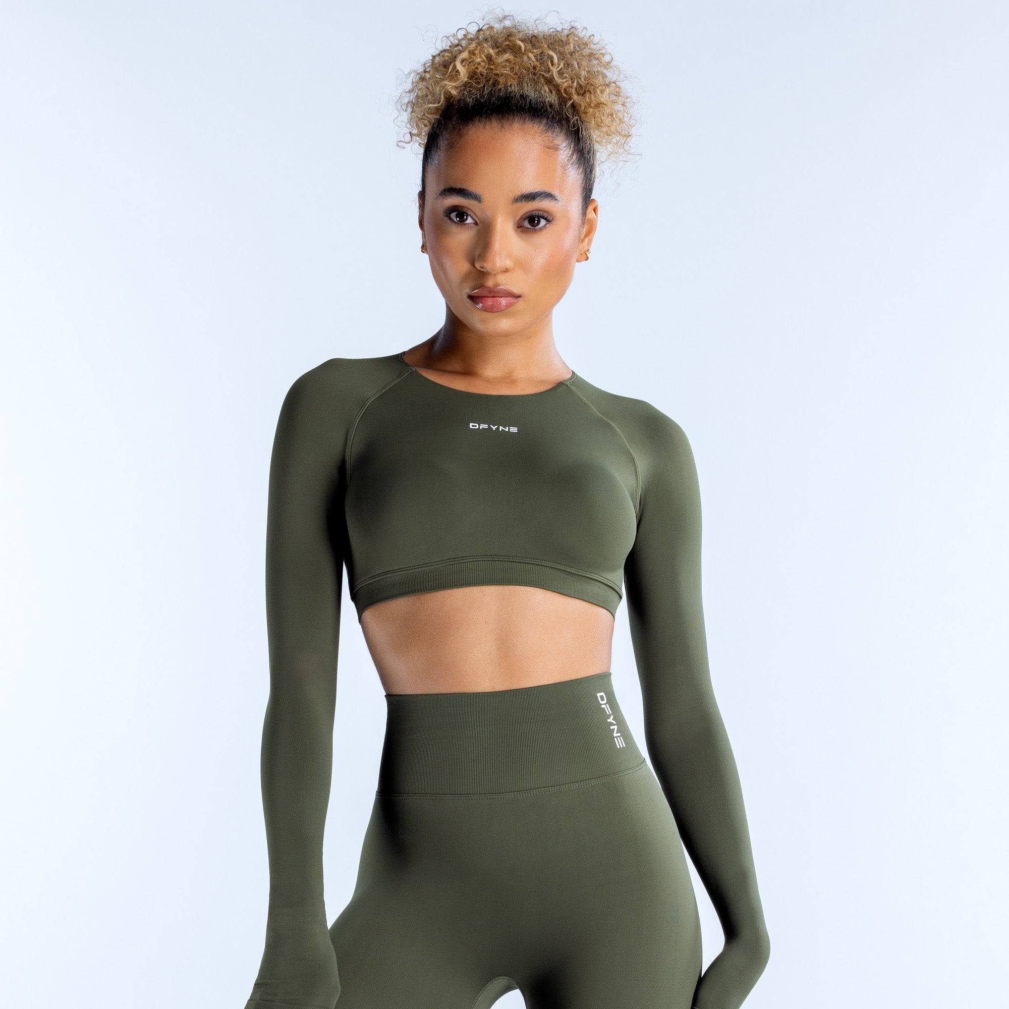 DFYNE Dynamic Long Sleeve Crop Top Dame Olivengrønne | 20345-LIMU