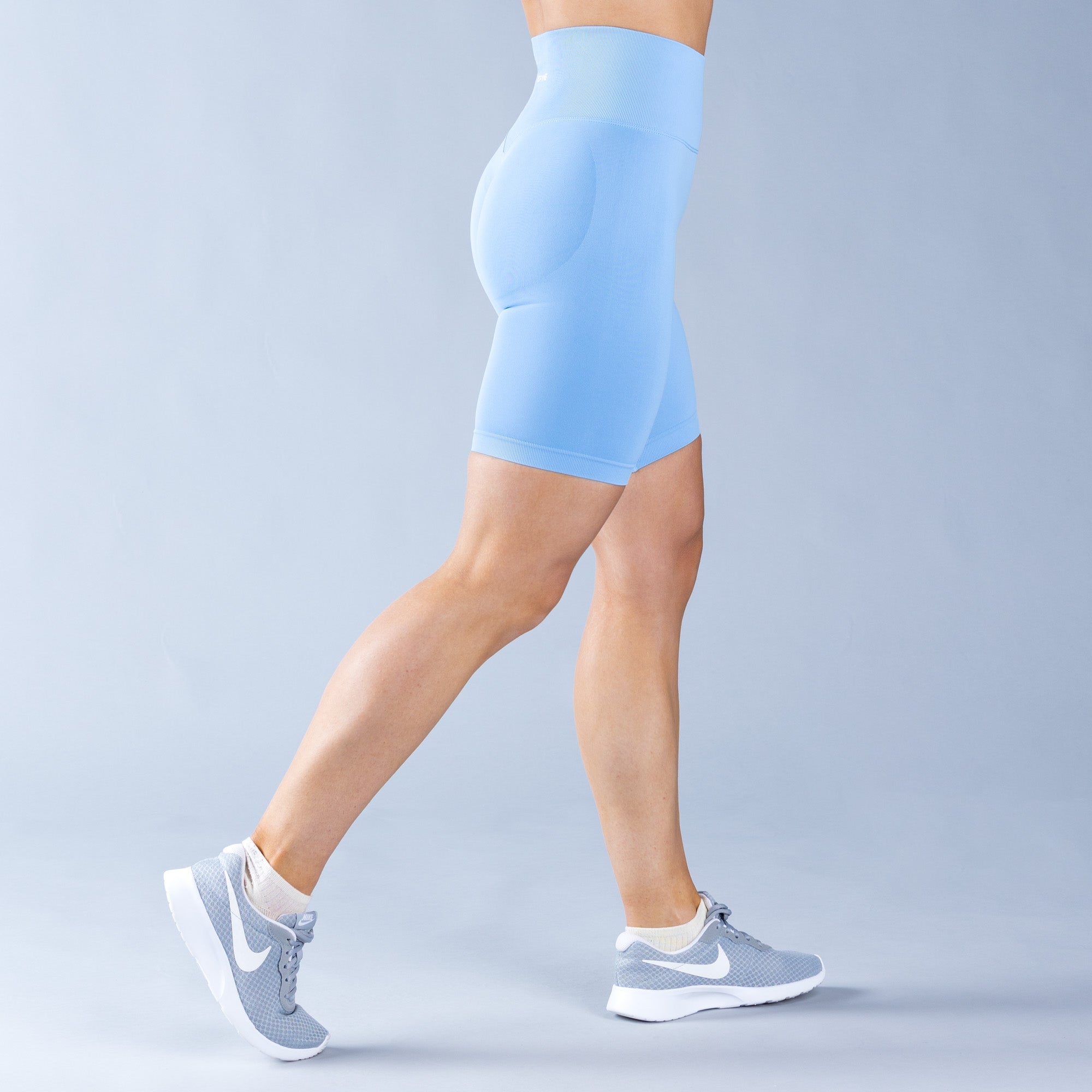 DFYNE Dynamic Shorts Dame Lyse Blå | 12357-CARI
