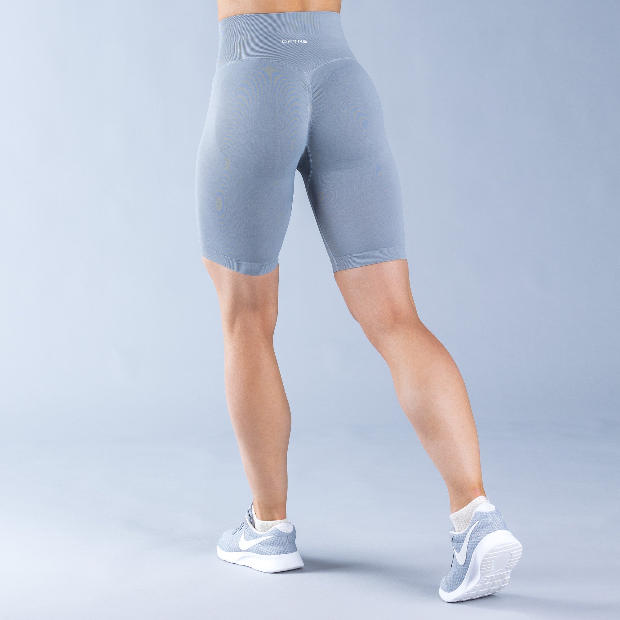 DFYNE Dynamic Shorts Dame Lyse Grå | 94013-OMUB