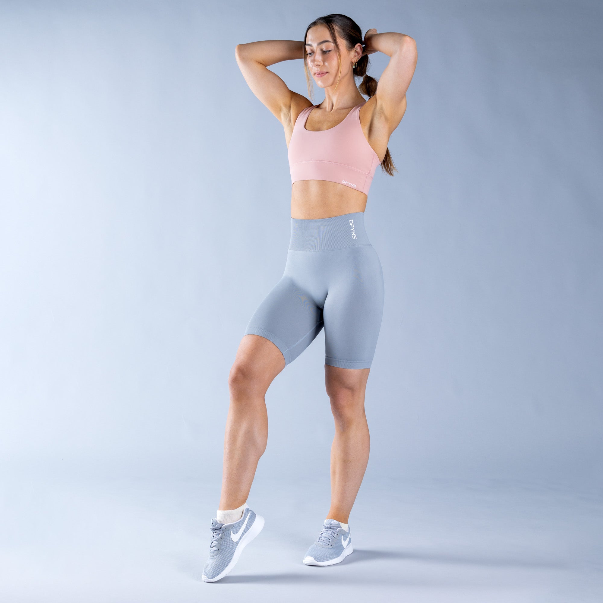 DFYNE Dynamic Shorts Dame Lyse Grå | 94013-OMUB