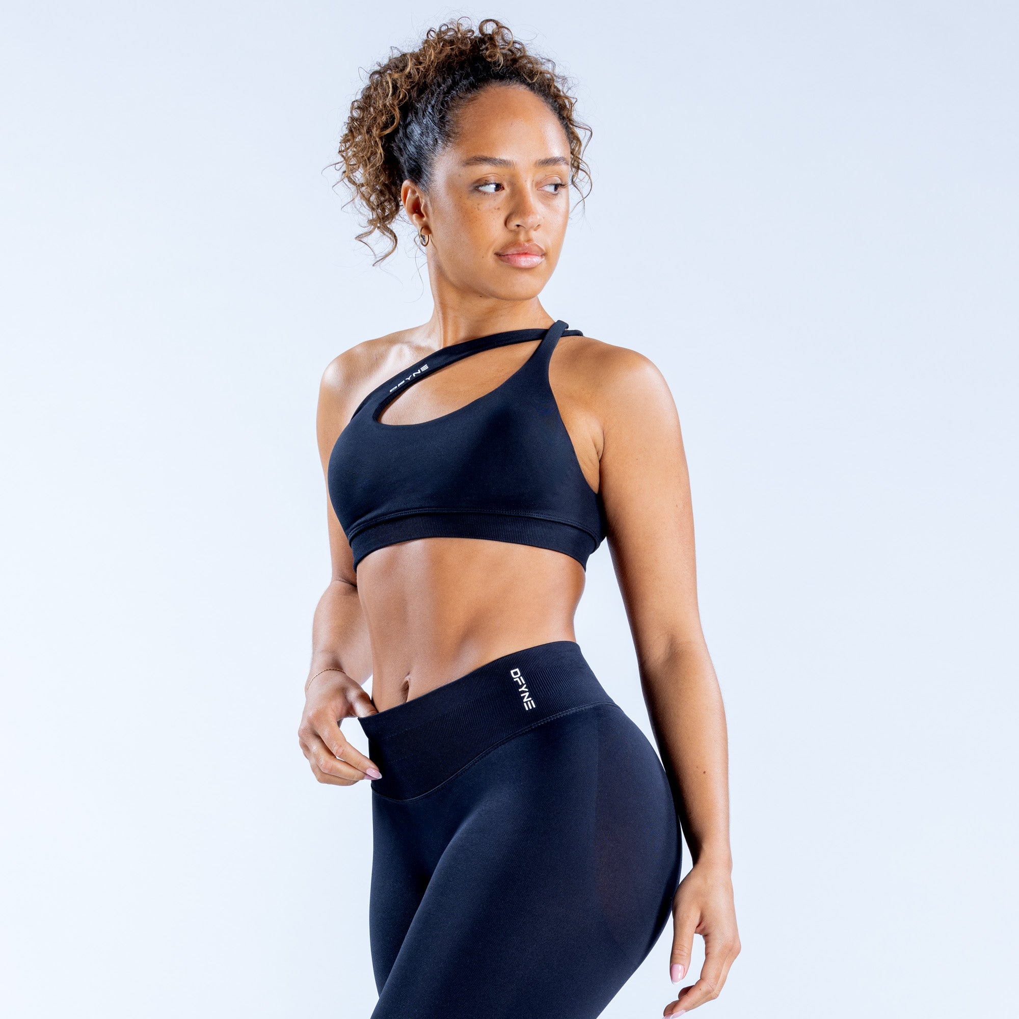 DFYNE Impact Asymmetric Sports BH Dame Svarte | 07948-VRIT