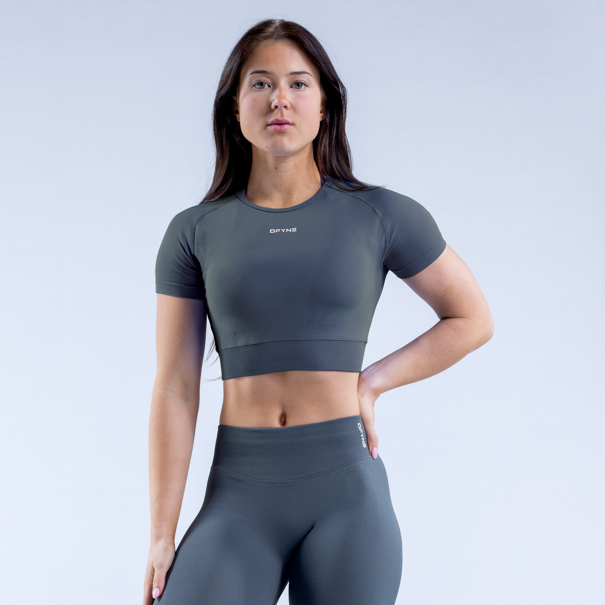DFYNE Impact Crop Top Dame Grå | 07869-TQIB