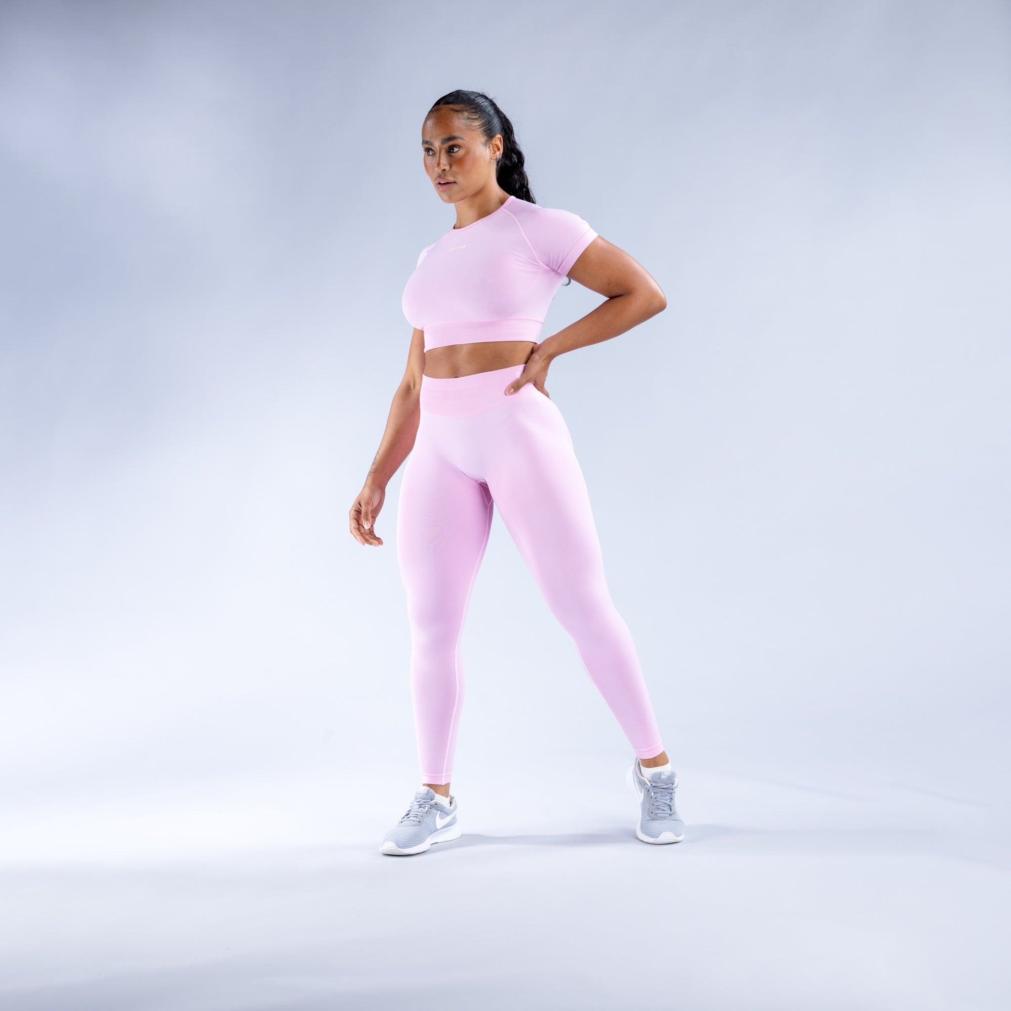 DFYNE Impact Crop Top Dame Lyse Rosa Rosa | 25987-NOBM