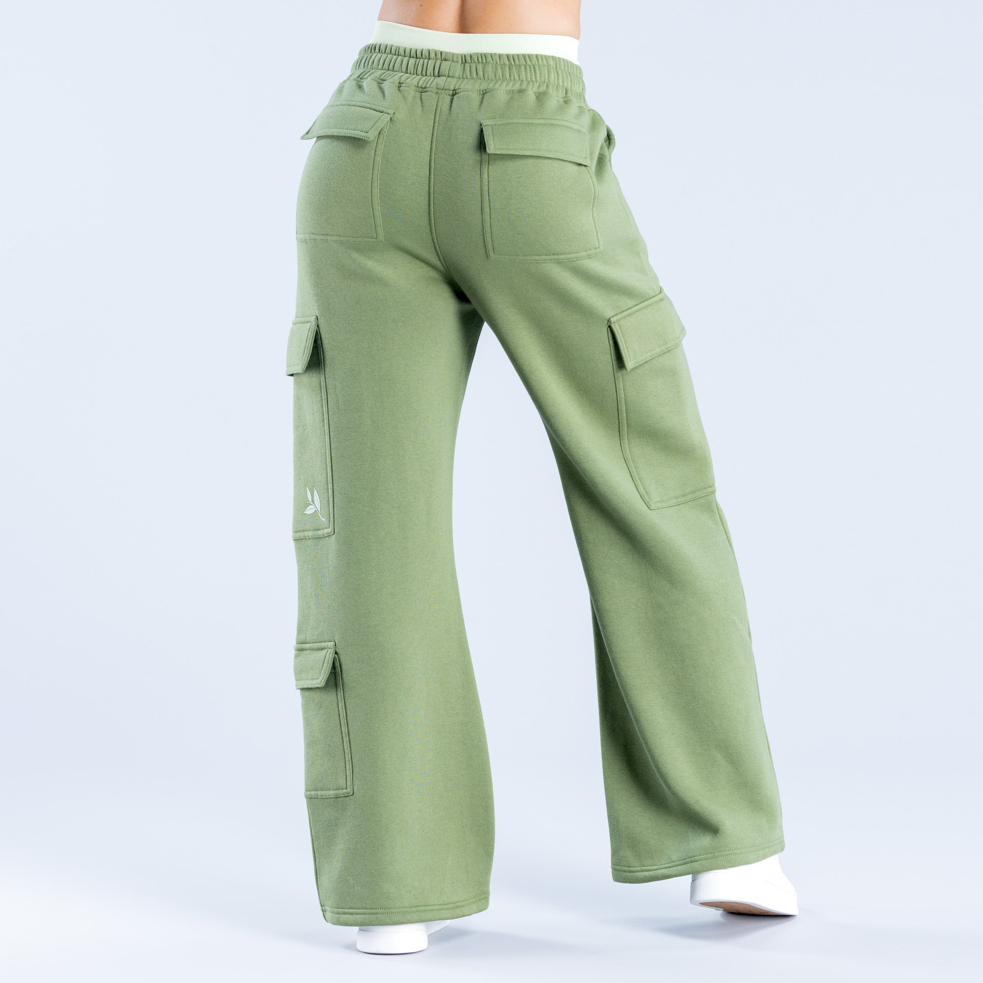 DFYNE Lanyi Edit Wide Leg Cargo Joggebukse Dame Dyp Grønn | 51783-ZBRG