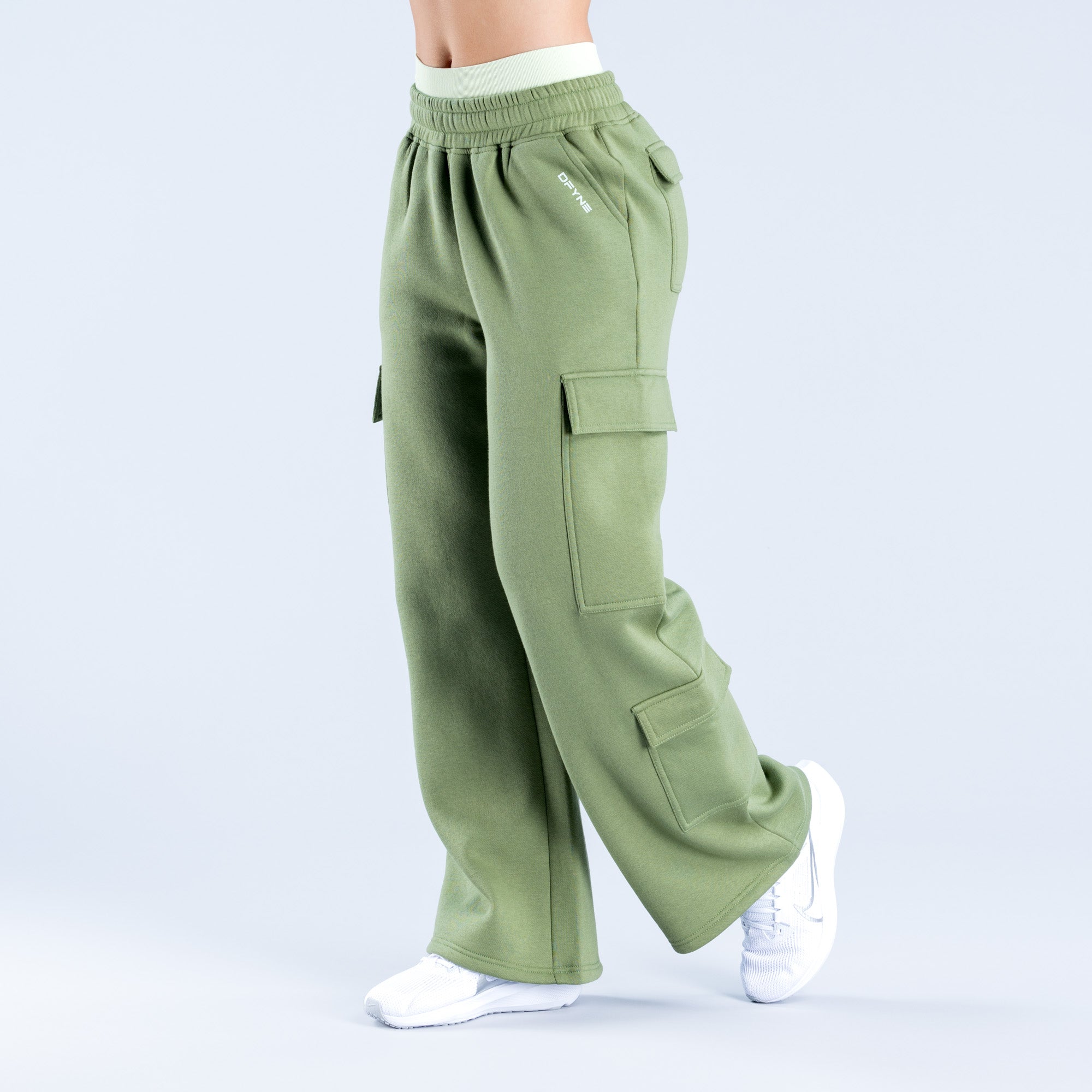 DFYNE Lanyi Edit Wide Leg Cargo Joggebukse Dame Dyp Grønn | 51783-ZBRG