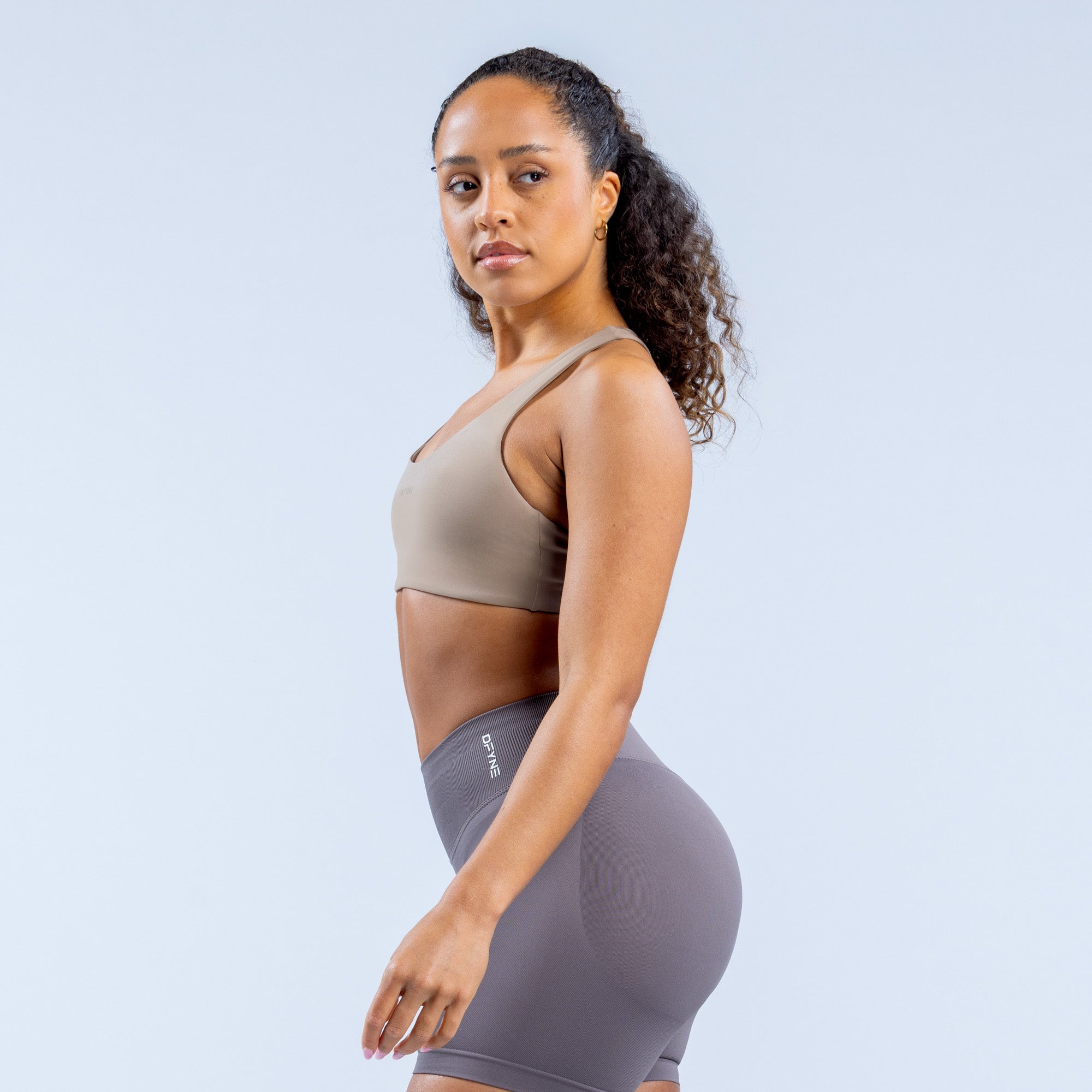DFYNE Origin Racer Back Sports BH Dame Khaki | 05648-KLAM