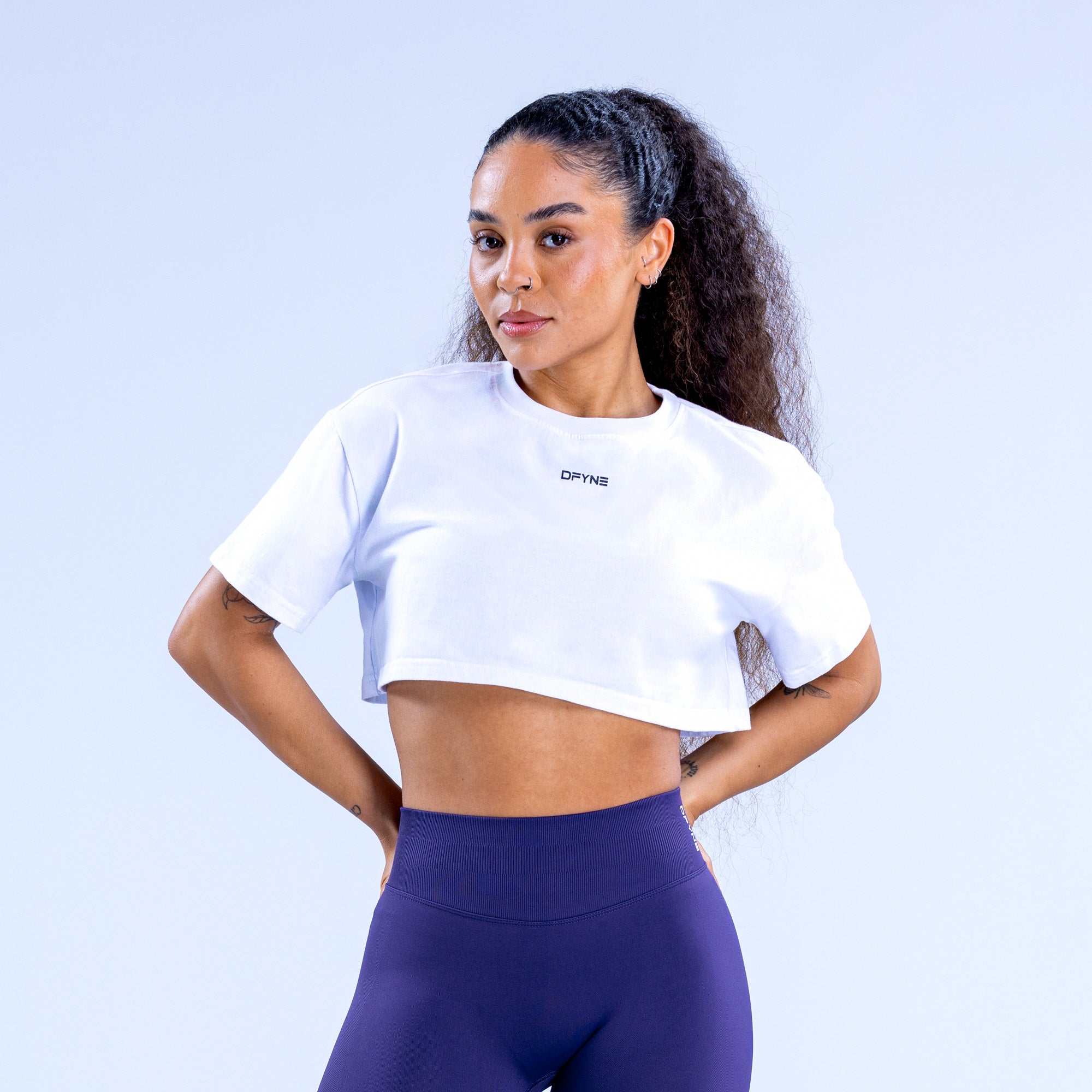 DFYNE Revive Crop T-Skjorte Dame Hvite | 04931-PVKZ
