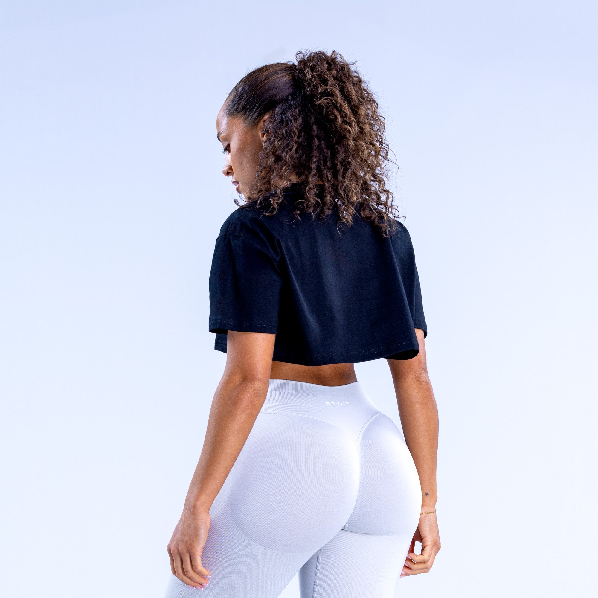 DFYNE Revive Crop T-Skjorte Dame Svarte | 05197-JKUT