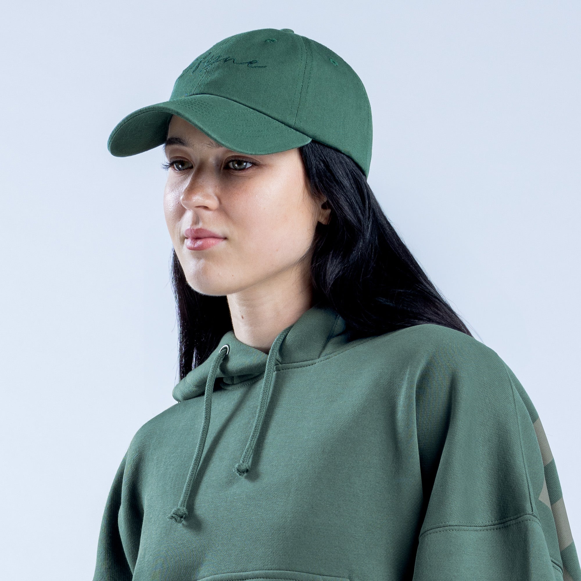 DFYNE Script Cap Dame Grønn | 79831-DJAB