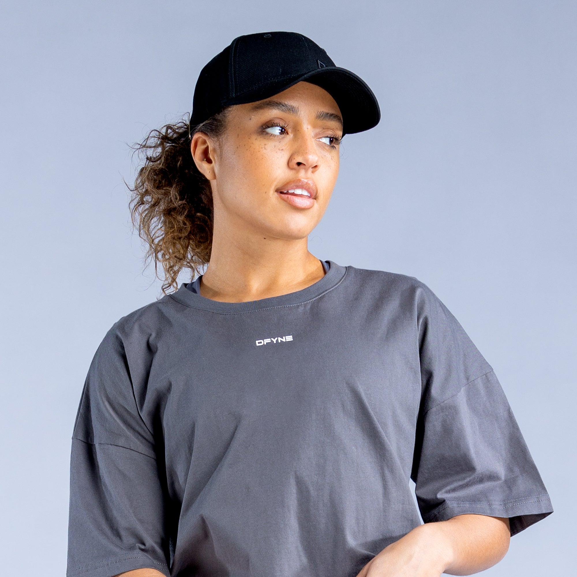 DFYNE Signature Cap Dame Svarte | 74280-RELV