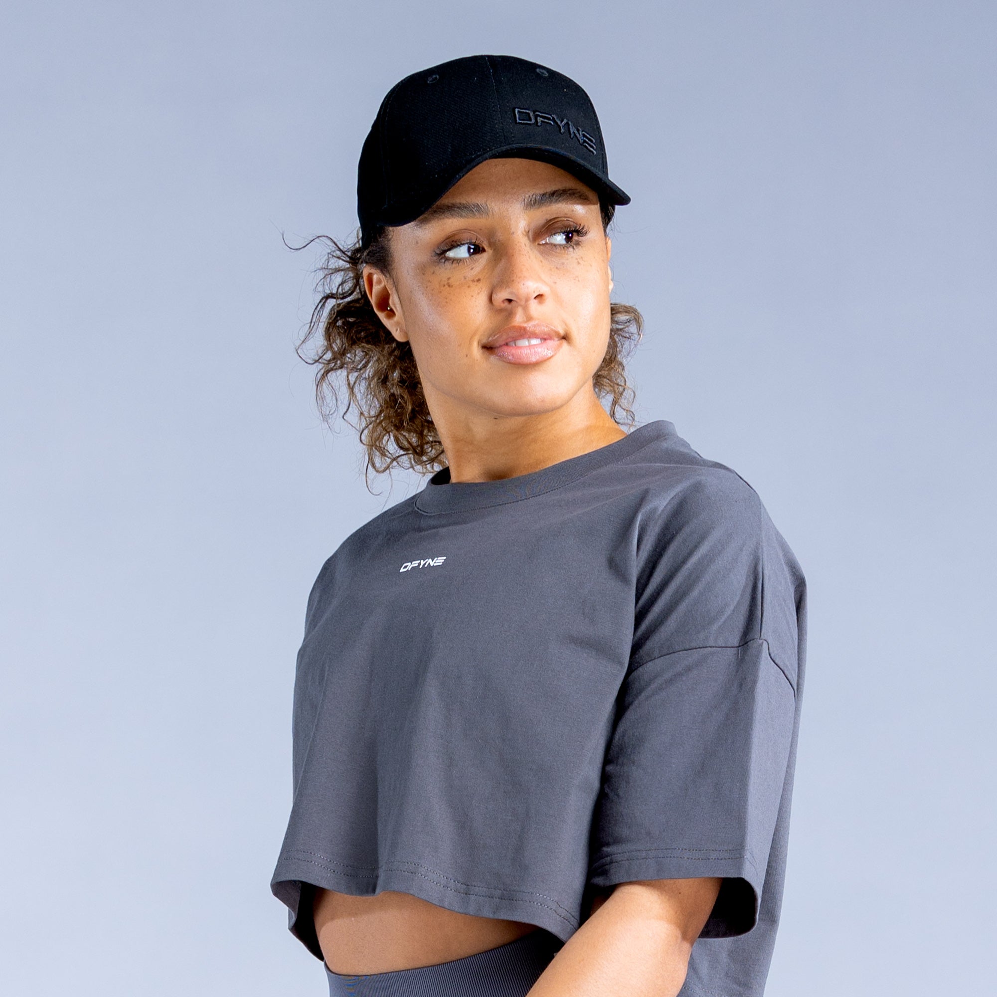 DFYNE Signature Cap Dame Svarte | 74280-RELV