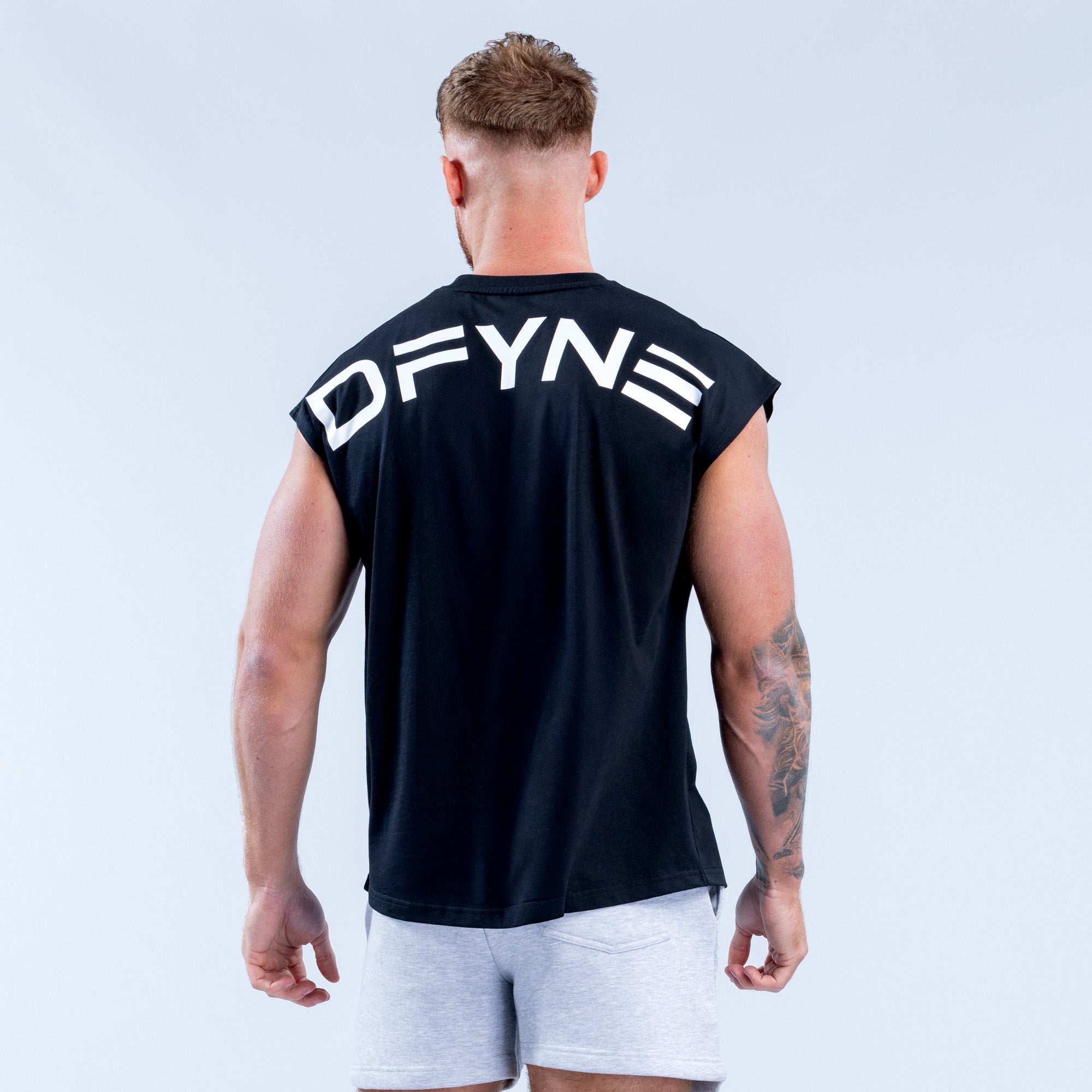 DFYNE Signature Tank Top Herre Svarte | 67831-WJRT